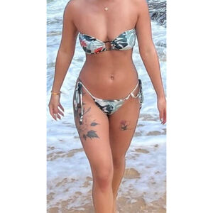 Toluca Bikini Bottoms Swimsuit Size S Ambrosia